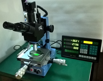 107J2新机型测量显微镜