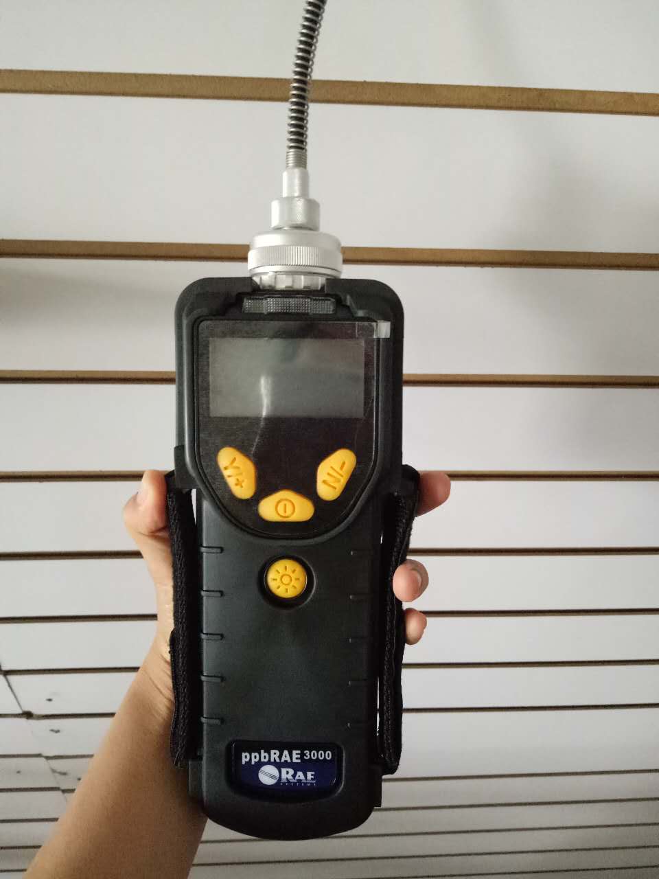 美國華瑞VOC檢測儀內置溫度濕度壓力傳感器自動濕度補償保證測量精度