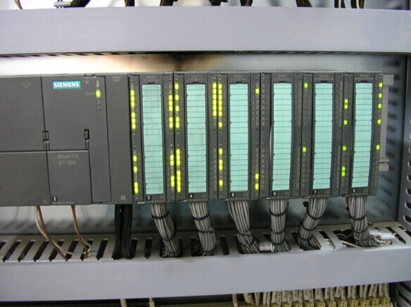 西门子200可编程控制器
