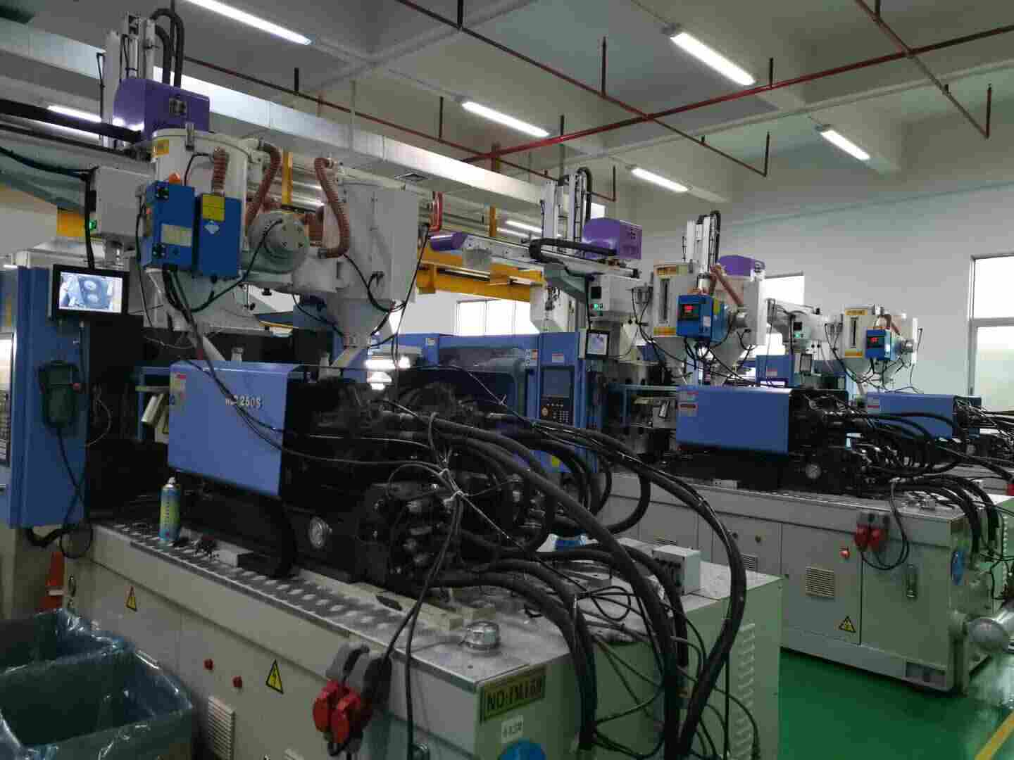 解决压模的产品是东莞尚品科技的模具监控器