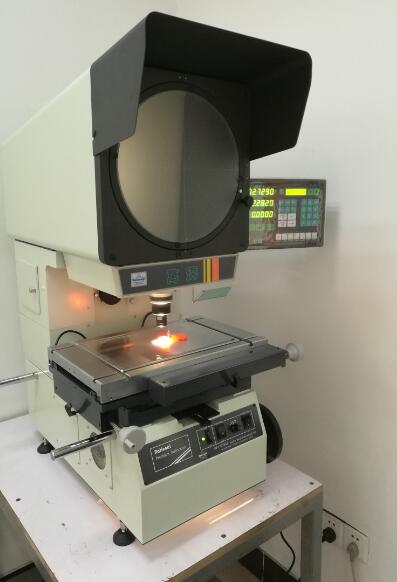 昆山CPJ-3015AZ测量投影仪DC3000