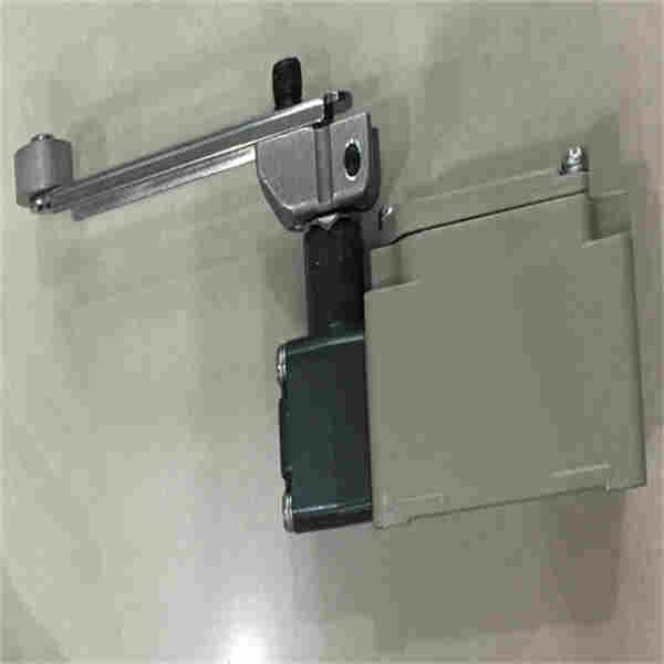 OMRON非屏蔽型傳感器E2E-X10ME1 