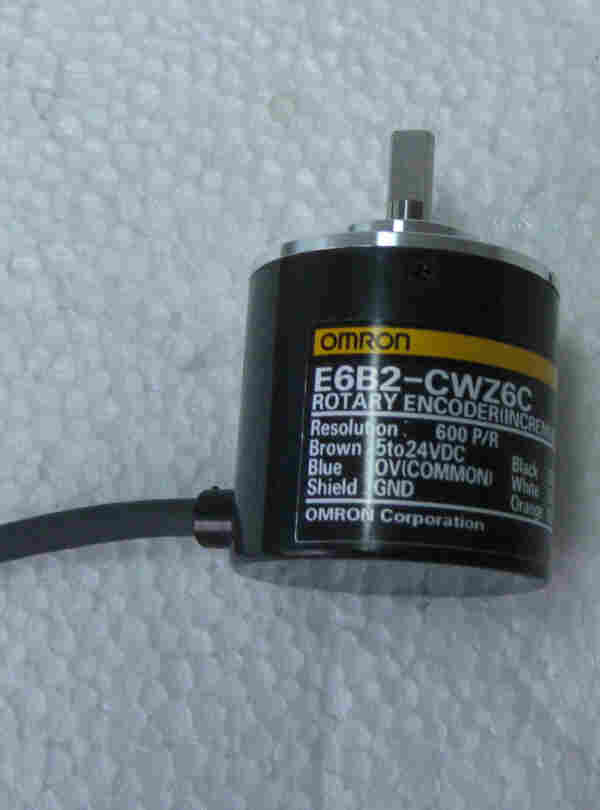 E6C2-CWZ3E300P/R欧姆龙编码器