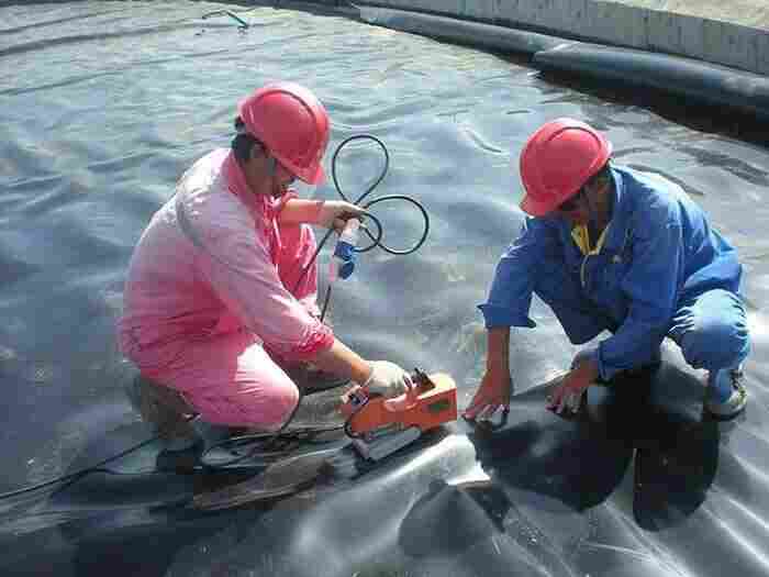 柳州防渗土工膜价格——当地厂家