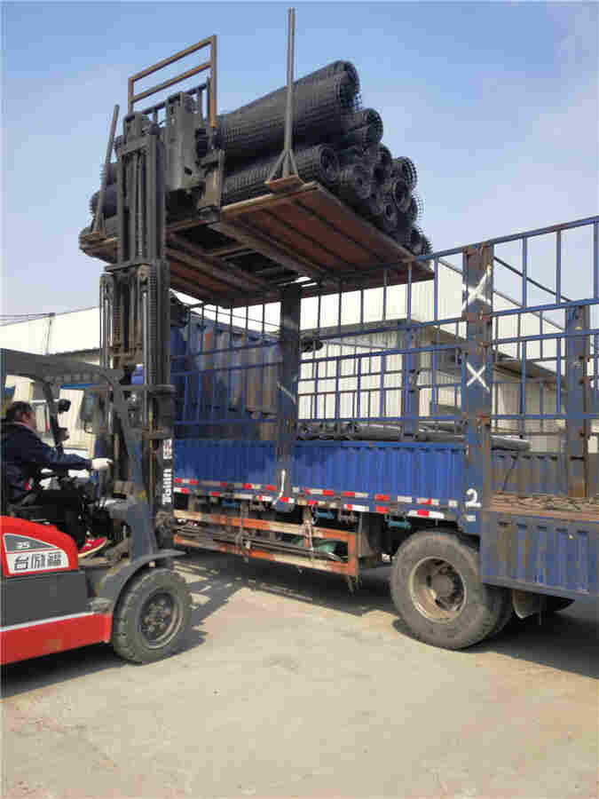 肇庆双向拉伸塑料土工格栅厂家直销价欢迎——