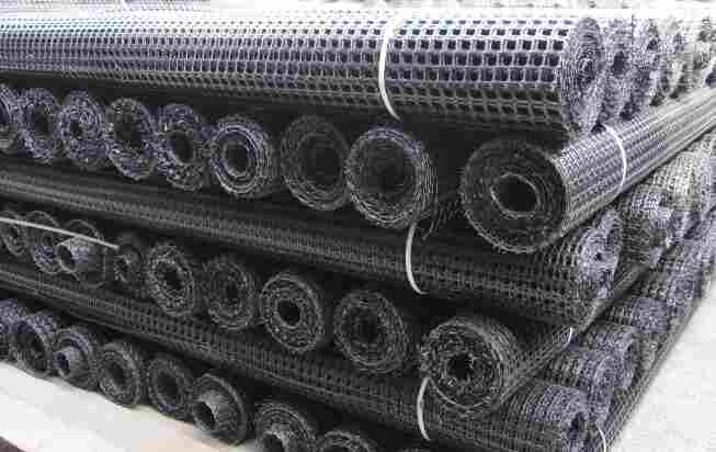 沈阳塑料土工格栅人工湖防水防渗欢迎——