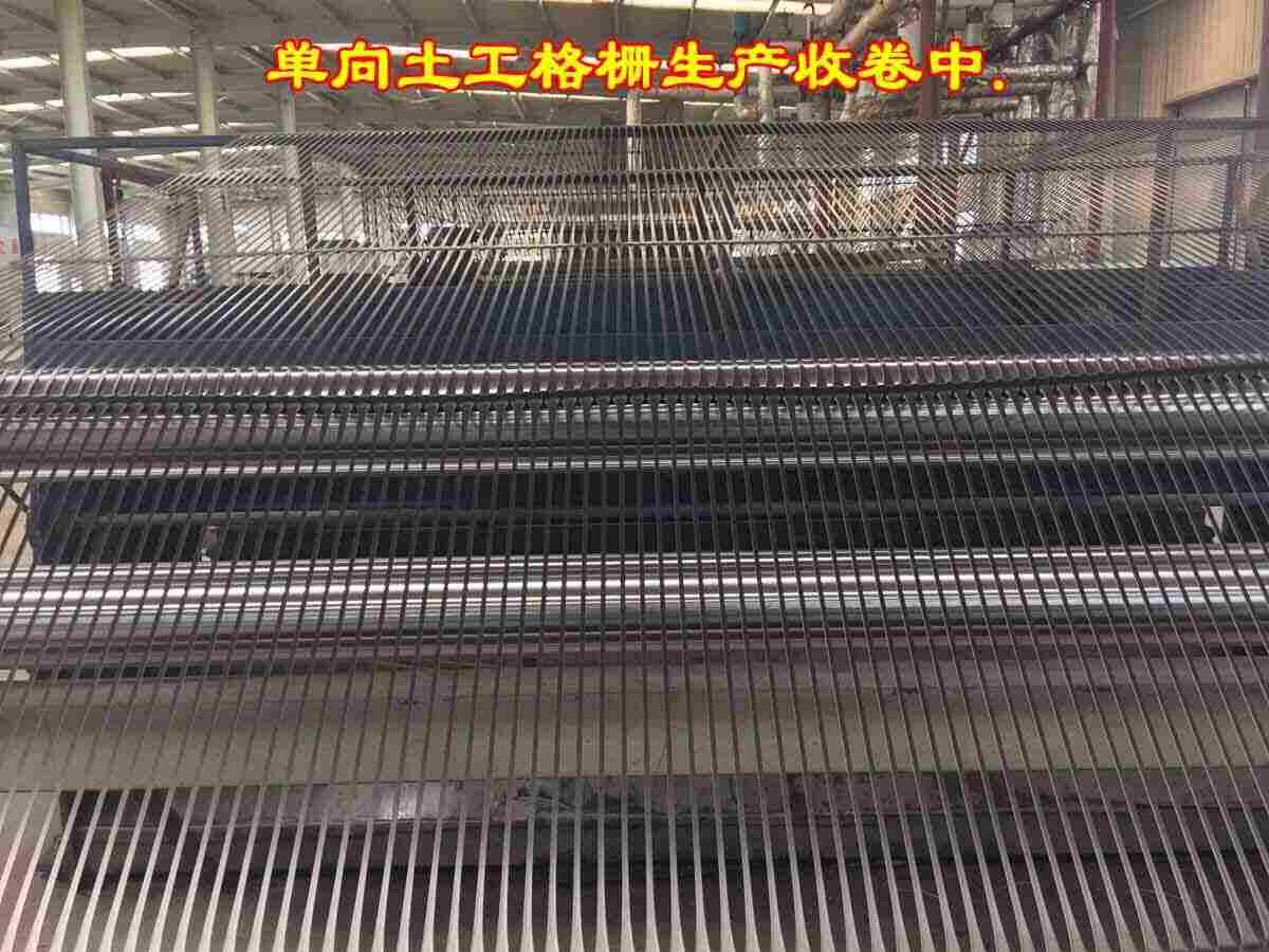 欢迎-河南鹤壁钢塑复合土工格栅—-本地厂家--桥台、陡坡工程