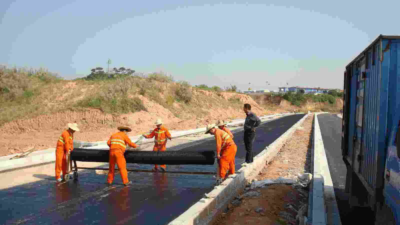 阿里自粘防裂贴抗裂贴施工方法介绍行业概况
