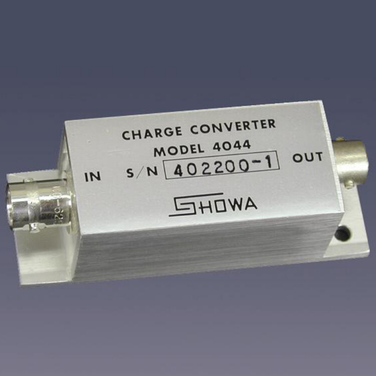 Showa日本昭和Model-4044振动计测振仪电荷放大器电荷转换变频器