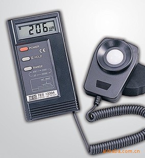 TES1332A臺灣泰仕數(shù)字式照度計TES-1332A數(shù)字光度計TES 1332A