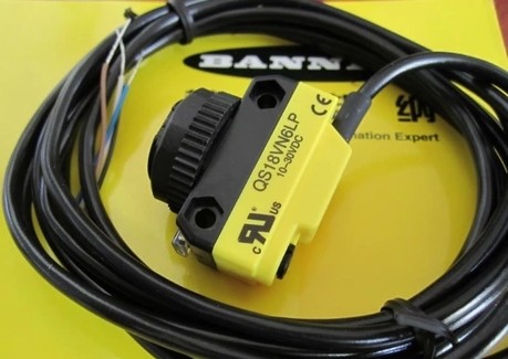 美國BANNER邦納光電傳感器偏振鏡反式光電傳感器QS18VN6LP