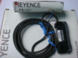 基恩士(KEYENCE)FS-V21光纖傳感器–深圳市昕雁儀器商行(楊小姐：13713931091)