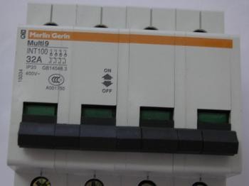 施耐德電氣隔離開關 INT-2P40A