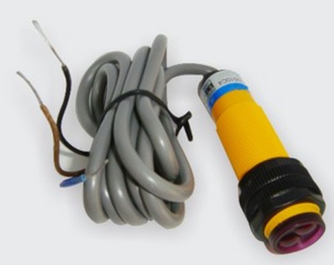 E3F-DS10P2光電開(kāi)關(guān) 光電傳感器 直流PNP常閉10厘米