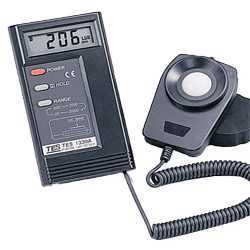 臺灣泰仕TES-1330ATES-1330A 測光表TES1330A 光度計(jì)TES-1330A