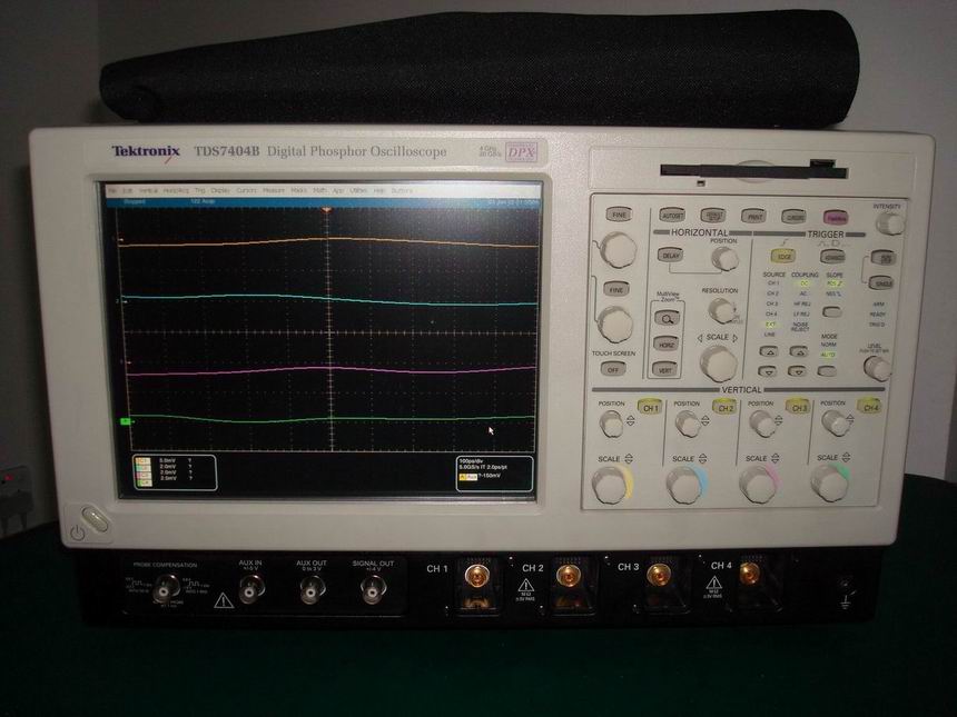  TDS7404B TDS7404B 4G 4通道 數(shù)字示波器 現(xiàn)貨 程生：13612917616