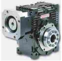 法国供应Dynabox齿轮箱