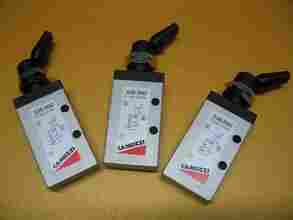 意大利CAMOZZI磁性开关