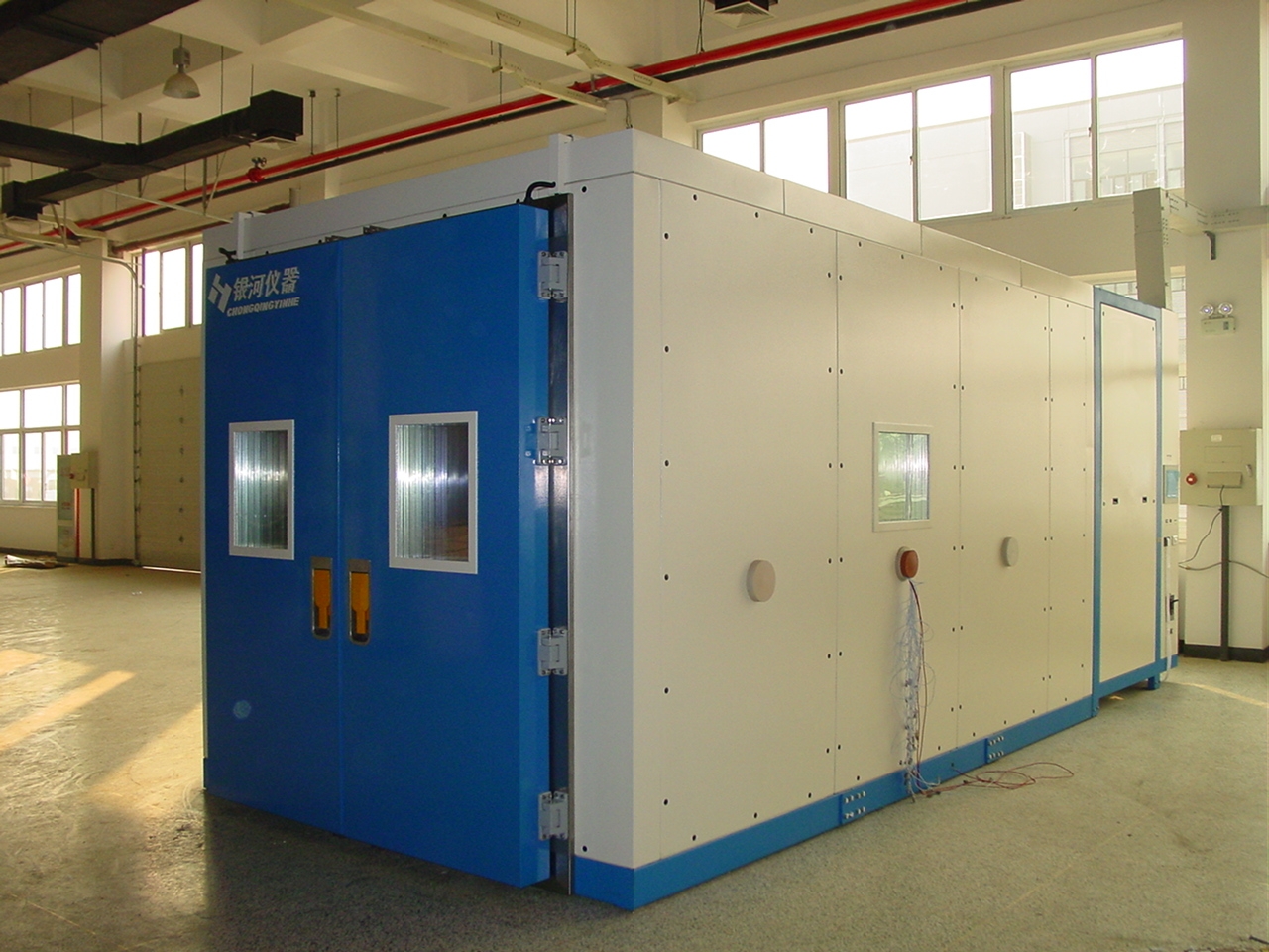 重庆银河环境试验仪器步入式高低温交变湿热试验箱 EBS-SDJ445