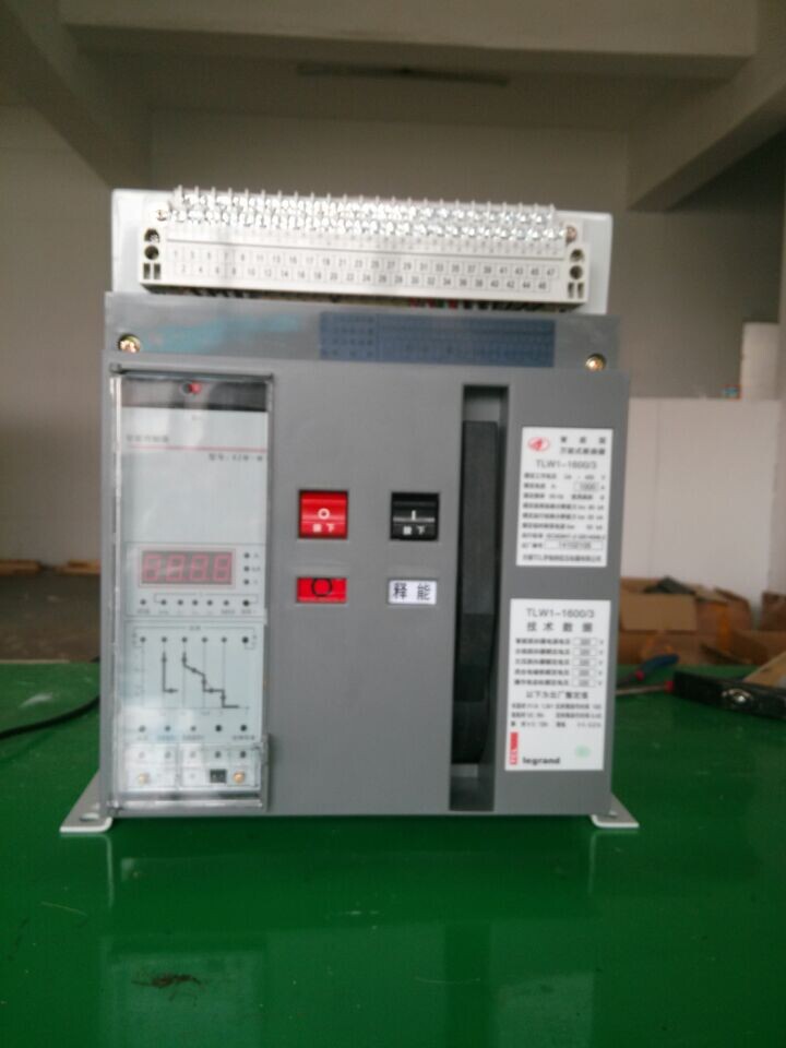江苏凯隆万能式断路器CKW55-1250/4P 1000A高品质