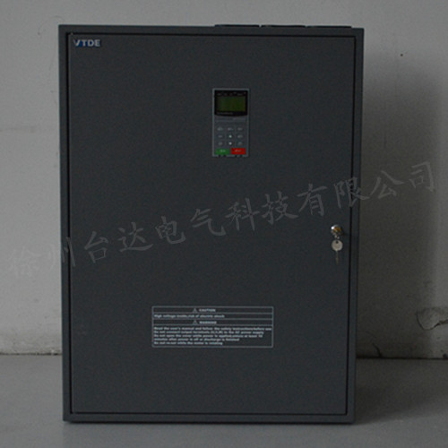 江蘇供應(yīng)380V110KW臺(tái)達(dá)變頻器