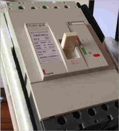 罗格朗塑壳断路器TLM1S-160/3 32A