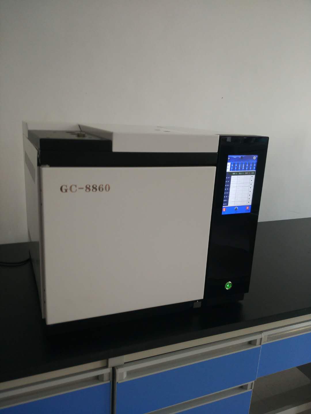 GC-8860型气相色谱仪