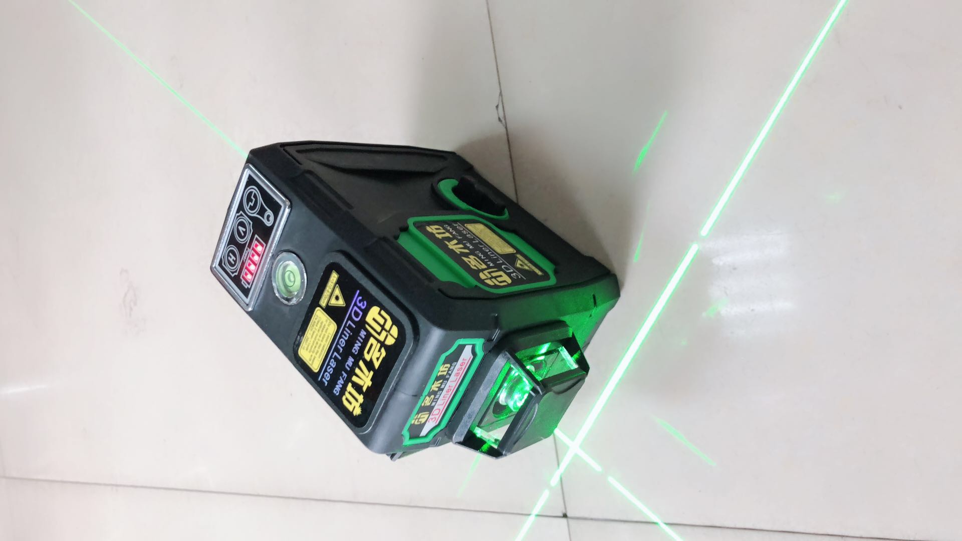 名木坊8线激光水平仪绿光自动打线3D贴墙仪高精度室外水平投线仪