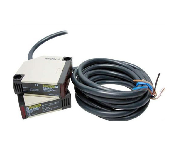 E3X-ZD11-2M-OMRON光纤传感器