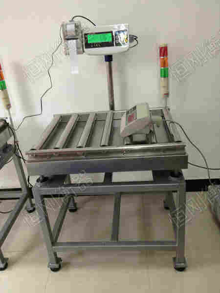  滚筒输送电子秤