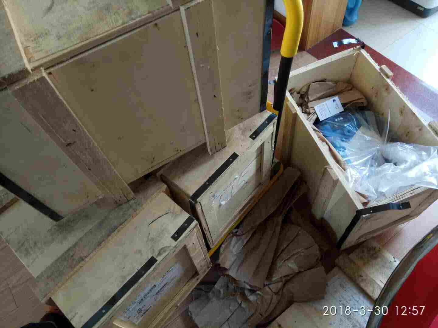 伊顿柱塞泵PVH098R01AD30A250000001001AB010A