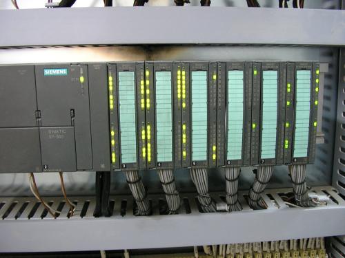 上海SINAMICS低压变频器 V20型号6SL3210-1PE16-1AL1代理商-