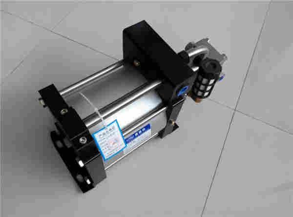 全无油氮气增压机