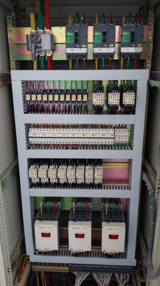 施耐德电气库存电子元器件一级代理