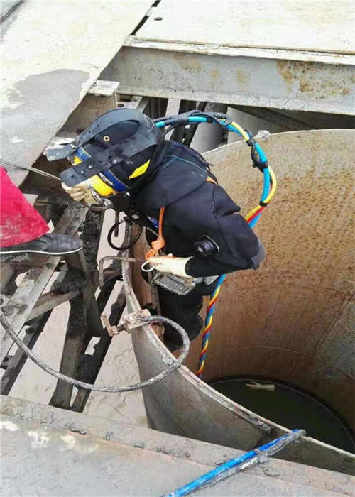 ---襄阳市潜水员气囊封堵管道 本地潜水作业