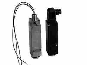 销售英国PYROPRESS真空开关