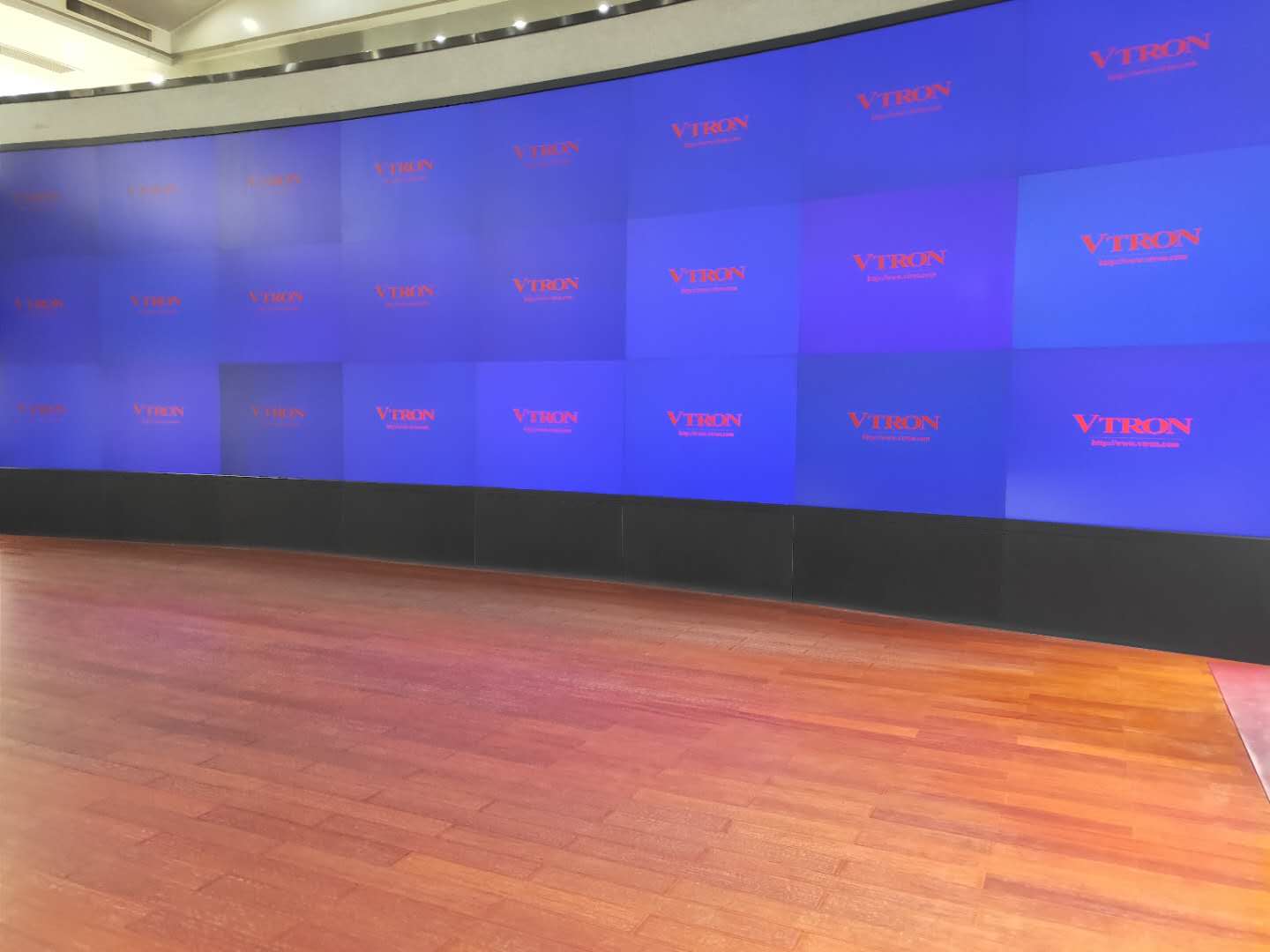 背投威創(chuàng)DLP大屏維修威創(chuàng)大屏幕除塵清潔保養(yǎng)