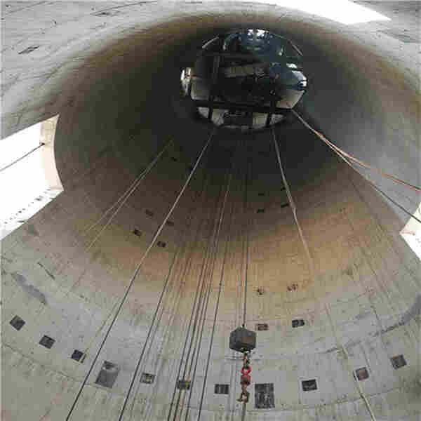 成都水泥烟囱安装旋转梯平台——欢迎您