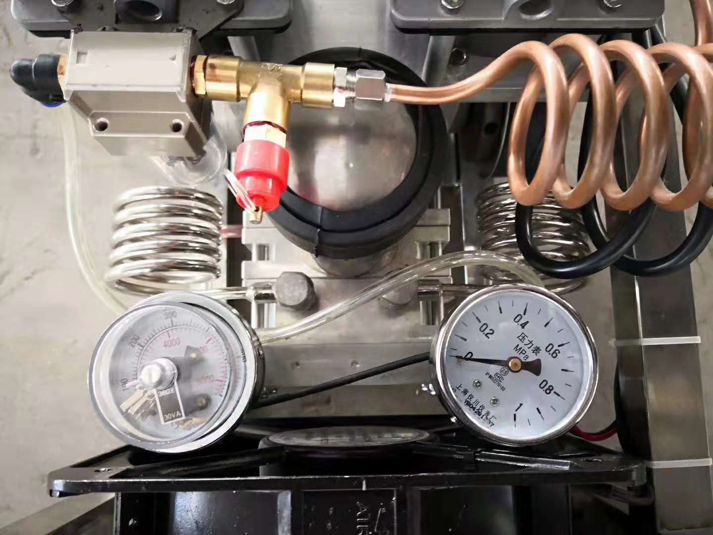 压缩空气增压泵气动增压设备无需电源