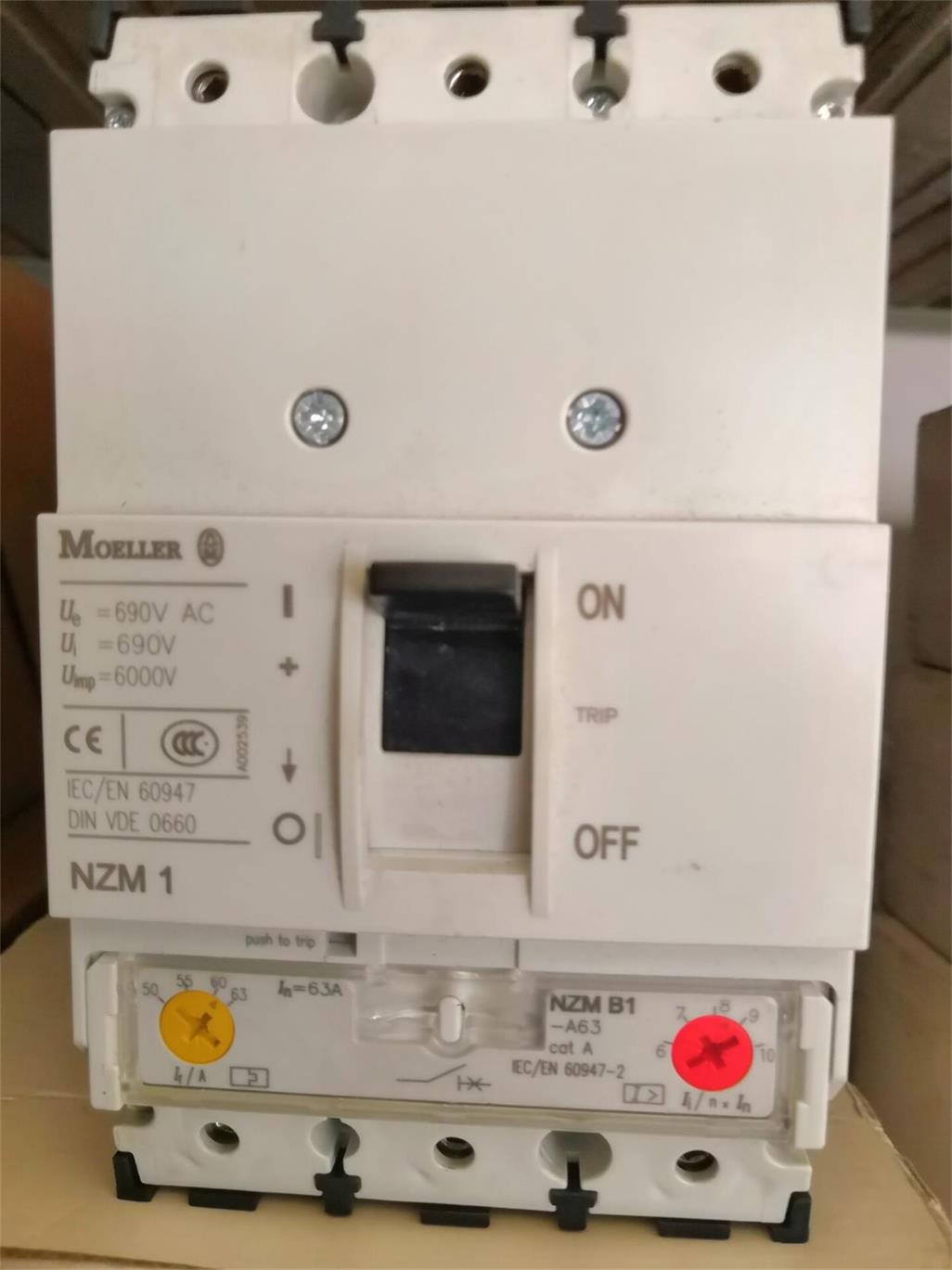 伊頓穆勒大電流一體式自動轉換裝置ATD6C2-800/3HF