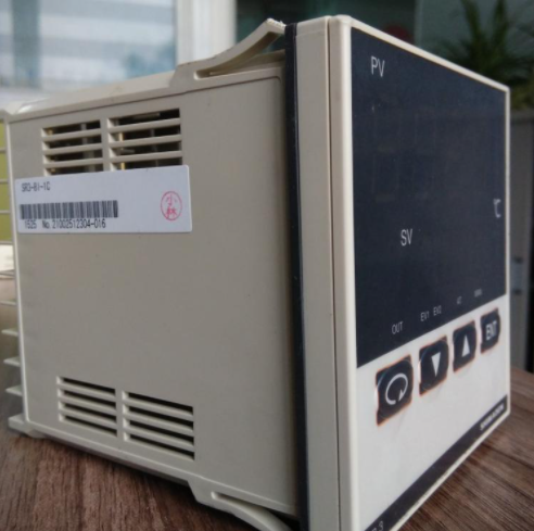 日本岛电原装SRS14A-8PN-90-N100050 调节器温控器温控表