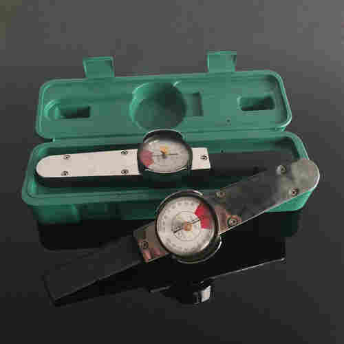 双向指针表盘扭矩板手YHTLB40一200