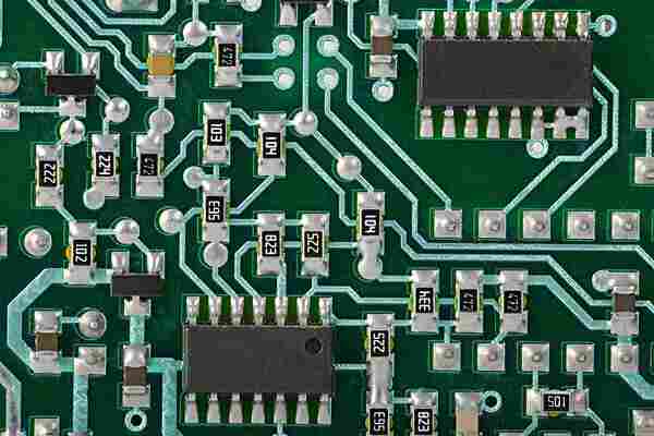派瑞林涂层对电子元件的腐蚀防护