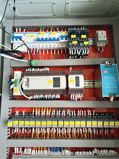 plc触摸屏变频器电气控制柜及编程维修调试