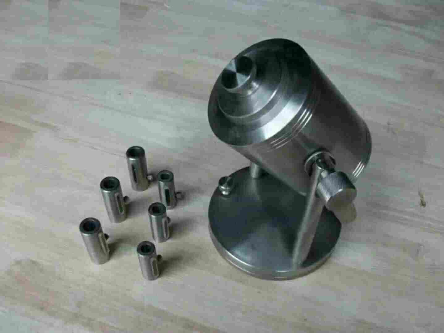 F18運(yùn)輸鉛罐F18翻轉(zhuǎn)鉛罐產(chǎn)品圖片