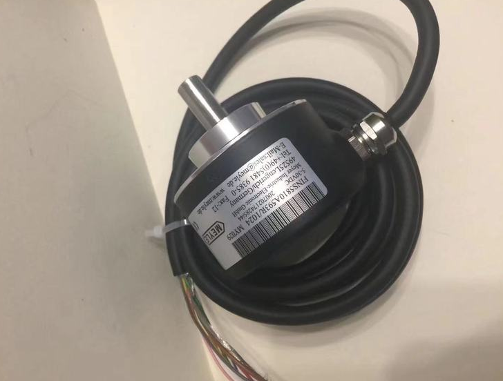 AVS58N-011AAROGN-0012倍加福編碼器測速儀