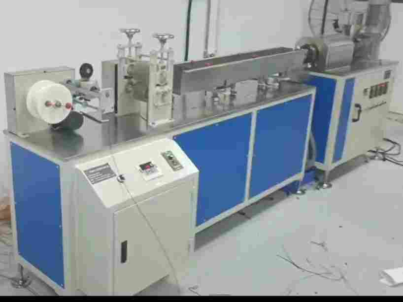 小型湿粉挤出制粒机 石墨碳粉挤条机 