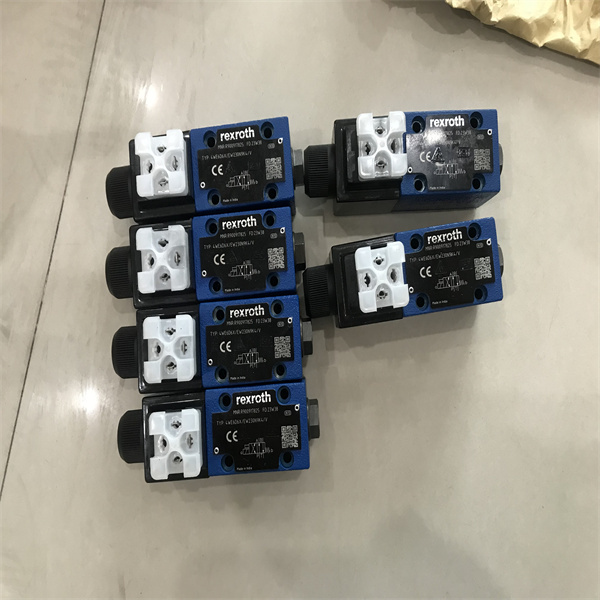 詳細(xì)說明三位五通電磁閥R162061030?