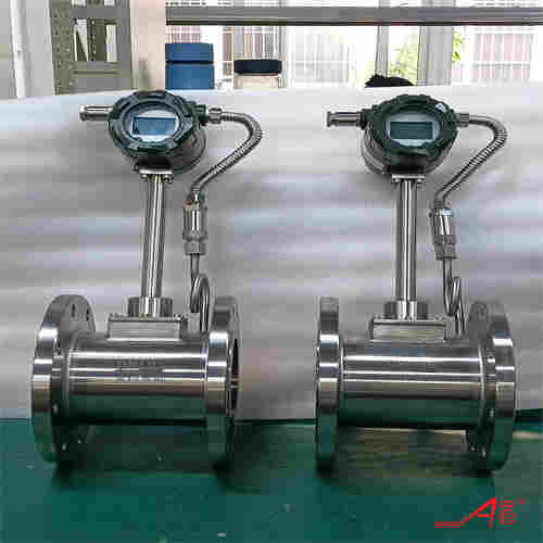 渦街流量計計量蒸汽DN200