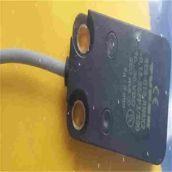 圖爾克旋轉編碼器NI6U-EH6.5-AN6X-V1131